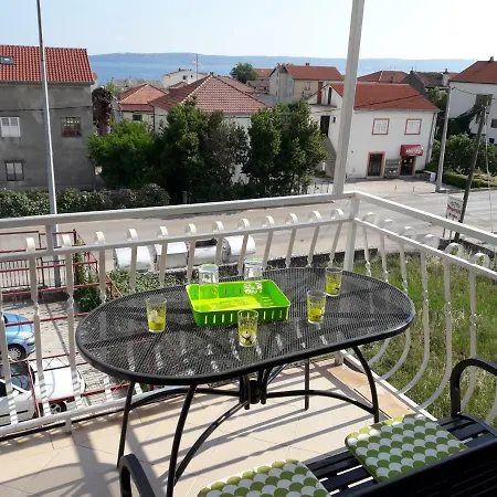 Apartament Paula&jo *