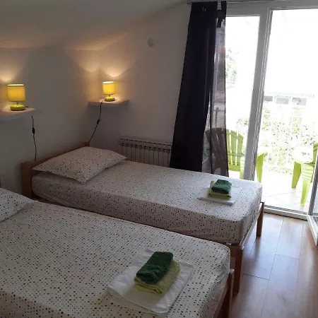 Paula&jo Apartament Kaštela